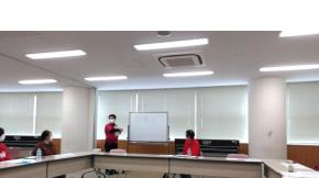 身だしなみの大切さを学ぶ