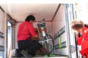 自転車の取り扱い方法をレクチャー