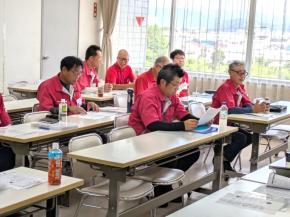 台車、荷締め機等の取扱い方法を再確認