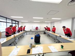 挨拶練習からスタート!