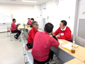 更なる品質向上に向け、各自の体験談を共有