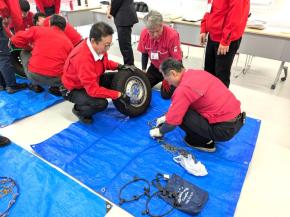 タイヤチェーンの基礎知識を学ぶ