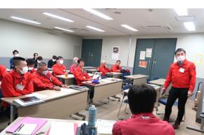 「商品の種類や特性に合わせて、安全に取り扱っていますか」