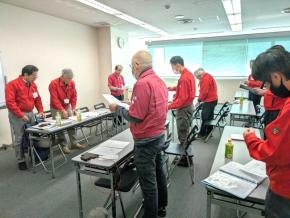 大勢の仲間が集まりました