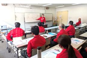 車両整備の重要性について学ぶ